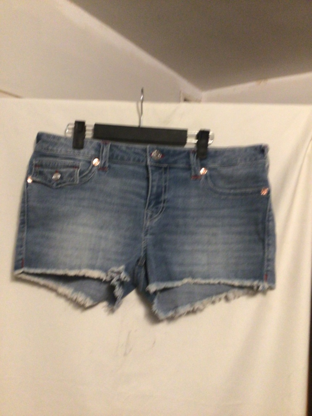 True Religion “Joey LR Shorts Flap” cut off low rise sz32NWT